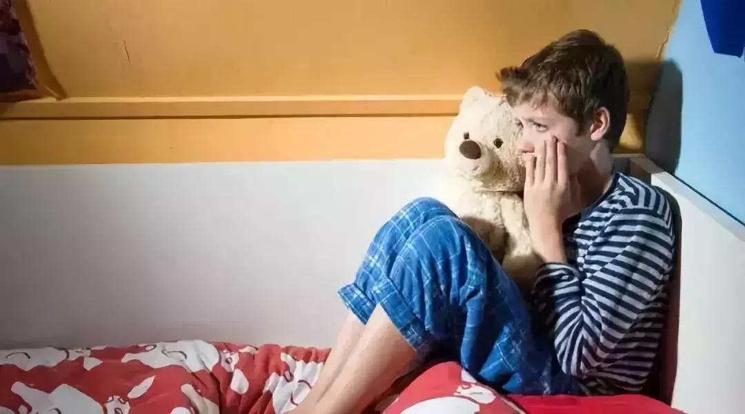 5岁孩子还尿床偏方,孩子6岁了突然开始尿床