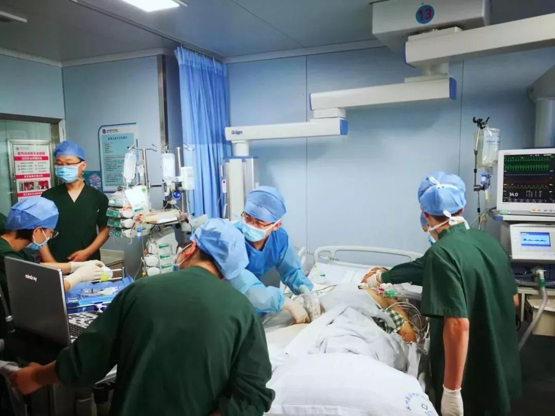 大出血1500毫升,消化道出血输血1000毫升