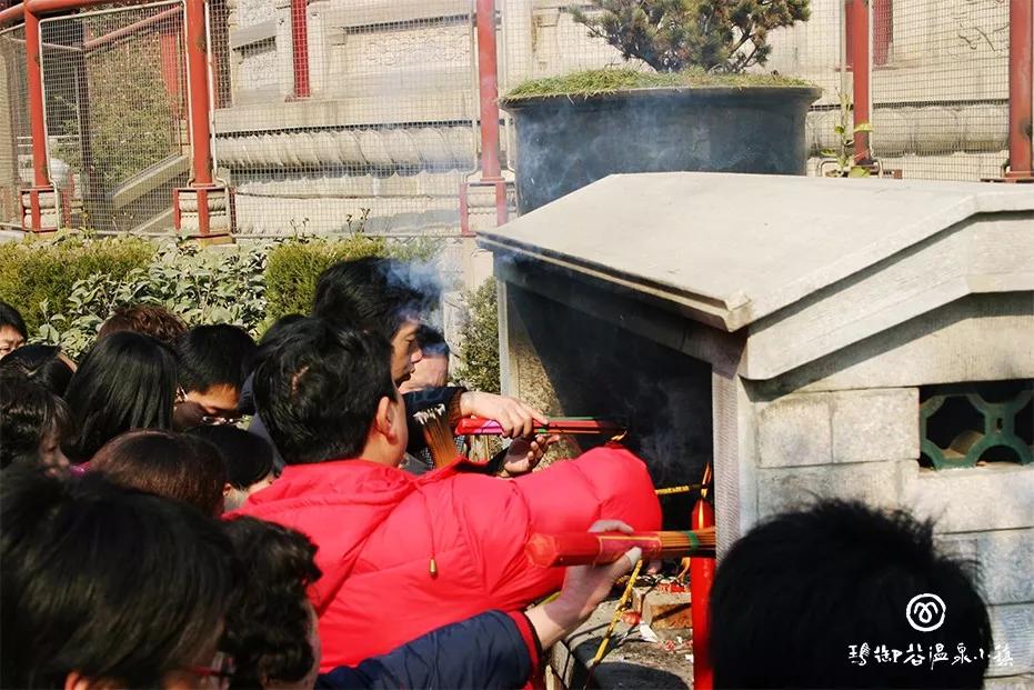 鑵惧啿鏄ヨ妭閫佷粈涔堢ぜ鐗╁ソ,鑵惧啿鍝簺鐗逛骇閫傚悎杩囧勾閫佺ぜ