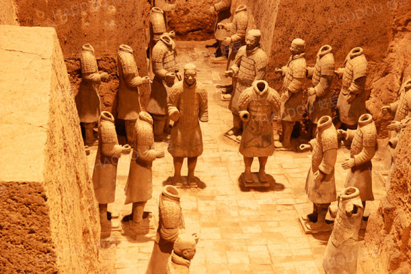 秦始皇陵兵马俑的历史故事文字,秦始皇陵兵马俑的艺术成就