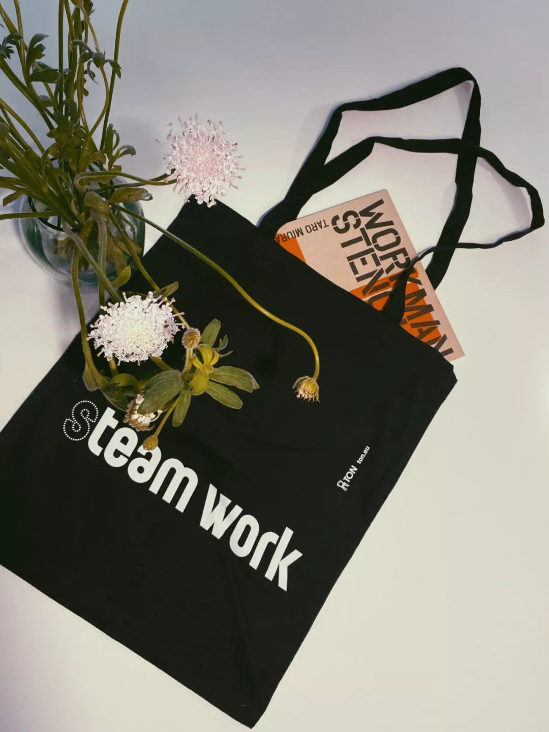 探访TON工厂看经典椅子背后的故事|疯狂24h我们去捷克干了啥?