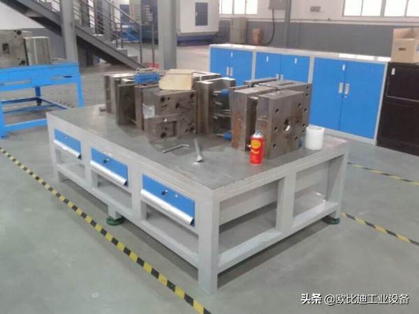 山东不锈钢工具柜定做价格,浦东新区不锈钢工具柜设备厂家