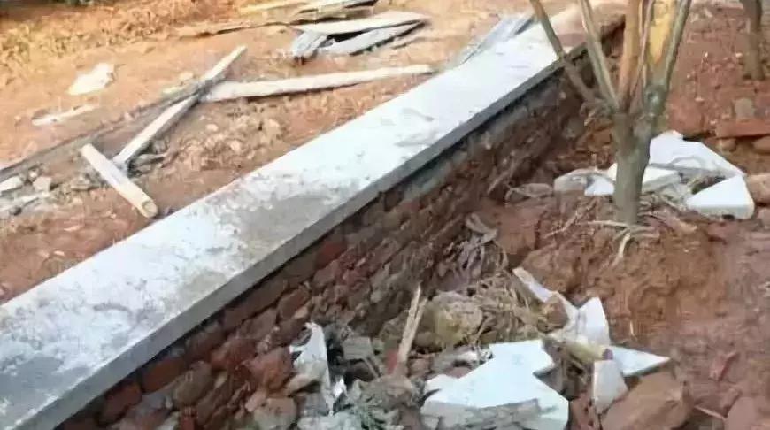 石材都需要做防泛碱处理,石材铺装泛碱如何处理