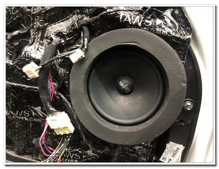 汕头汽车音响改装宝马,汕头专业汽车音响改装年轻人