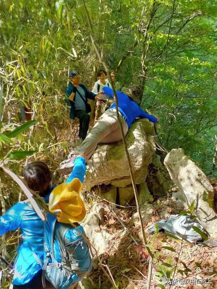 汉中圈子崖天坑,汉中镇巴圈子崖天坑旅游攻略