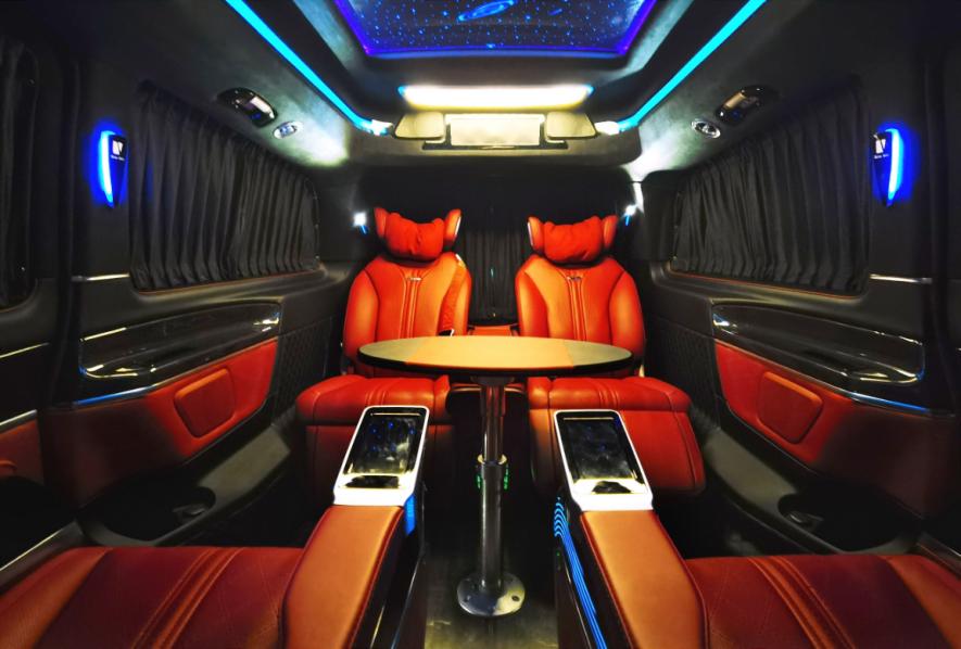 梅赛德斯奔驰mpv商务车7座价格,奔驰7座商务车最新款大概多少钱