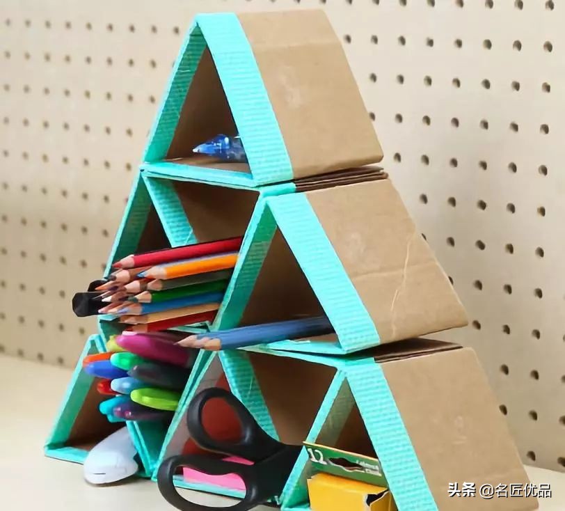 手工房屋纸箱制作全过程,纸箱手工制作屋子大全