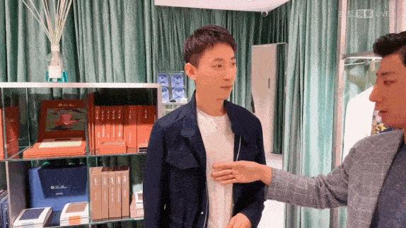 你距离真正的高质量男性或许只差这一“装”？互联网精英的穿搭课