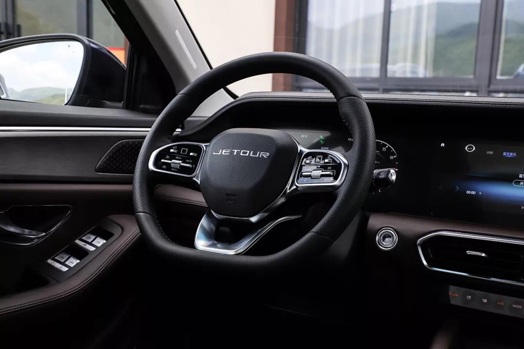 捷途X90PLUS增两款车型,捷途x90plus是中型suv吗