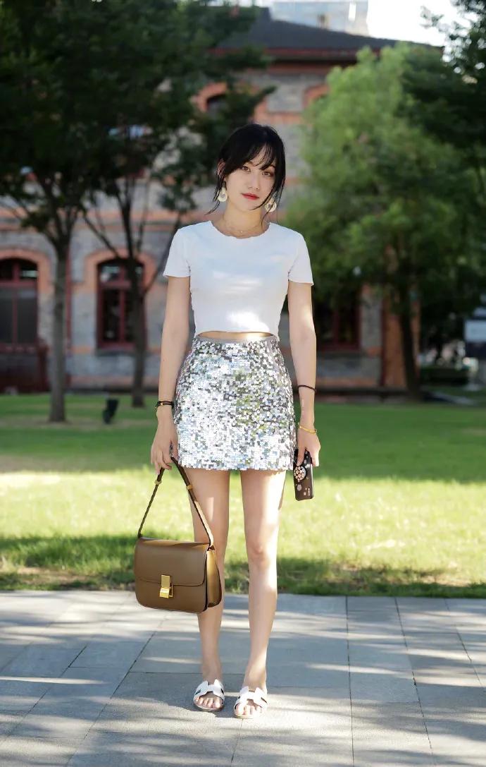 CelineClassicBox思琳经典盒子包穿搭示范