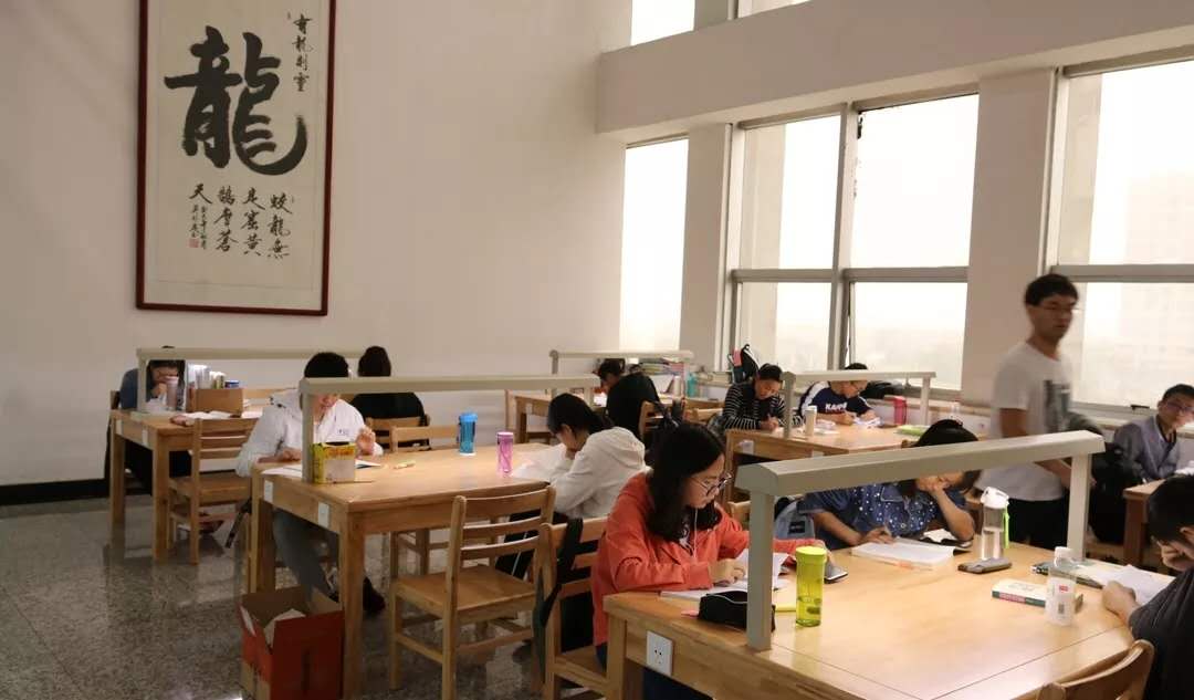 西安最豪华大学宿舍,最美豪华大学宿舍排行榜