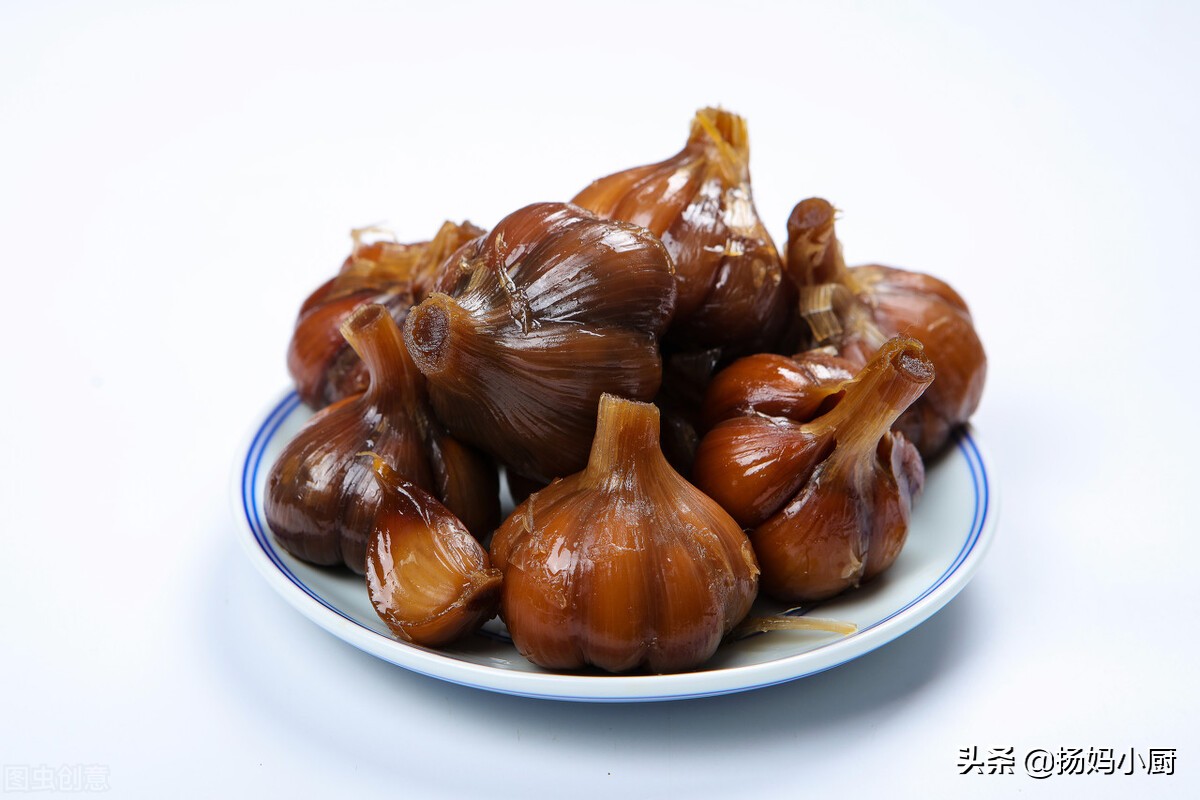 腌蒜10斤用多少盐多少醋多少糖,腌蒜不放糖的方法