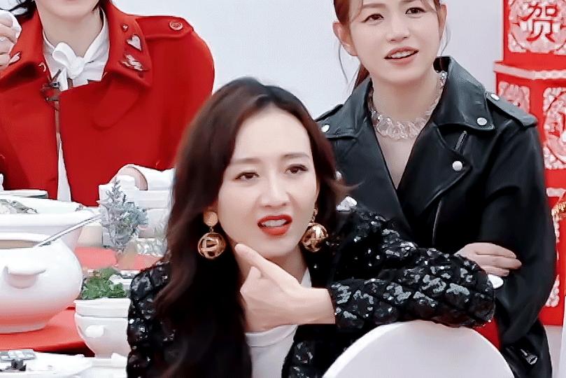 乘风破浪王鸥项链香奈儿,浪姐2王鸥最新一期