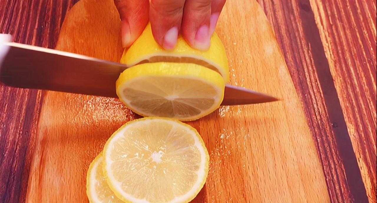 减脂蔬菜沙拉怎么做简单又好吃,蔬菜沙拉怎么做才是最减脂的