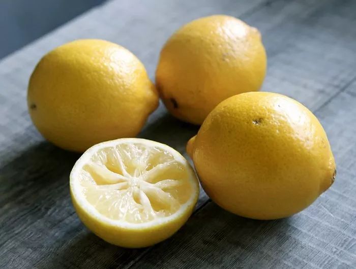 九款精油提高工作学习专注力和思维清晰度