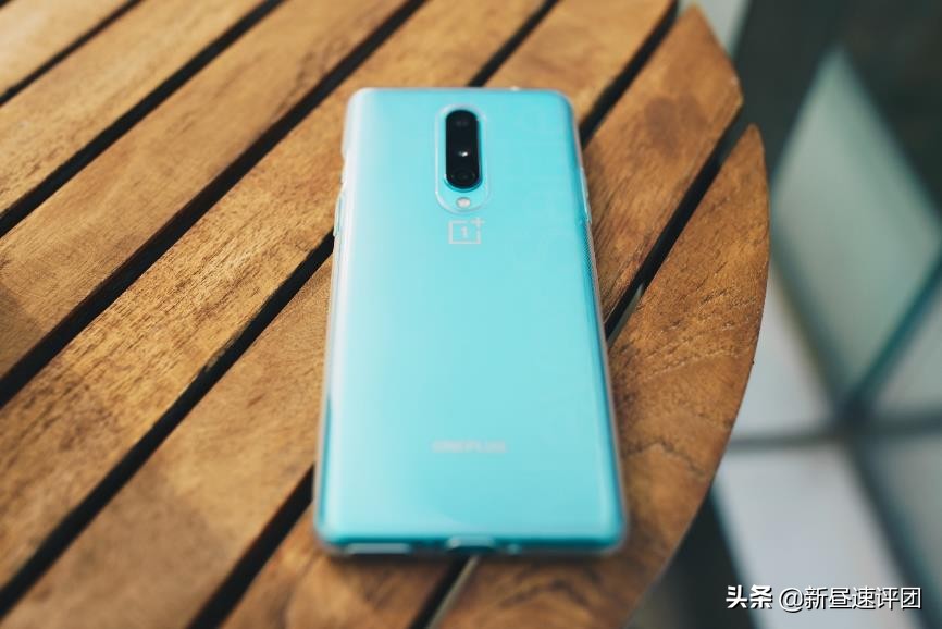 一加8当年出的时候多惊艳,一加8手感