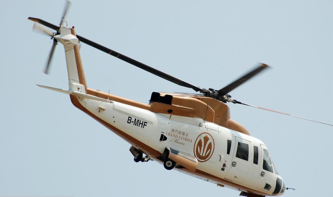 赌神座驾视频,赌神加长宝马车