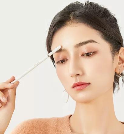 眉毛画得很好的人,眉毛画得好的人