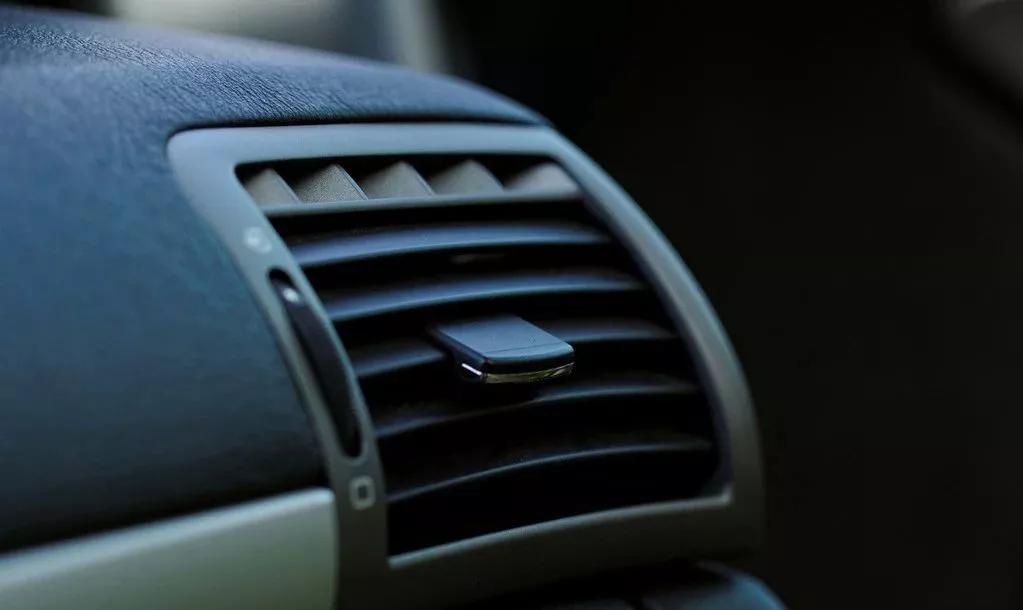 空调制热很好制冷不凉怎么回事,车载空调制冷调到多少度省油