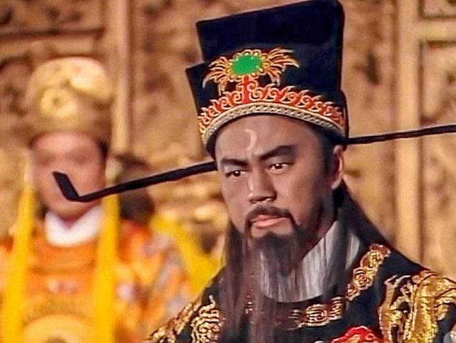 白眉大侠评书最精彩的一段,白眉大侠的不合逻辑