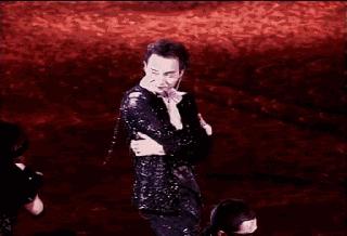 张国荣虚荣感,张国荣性格自信