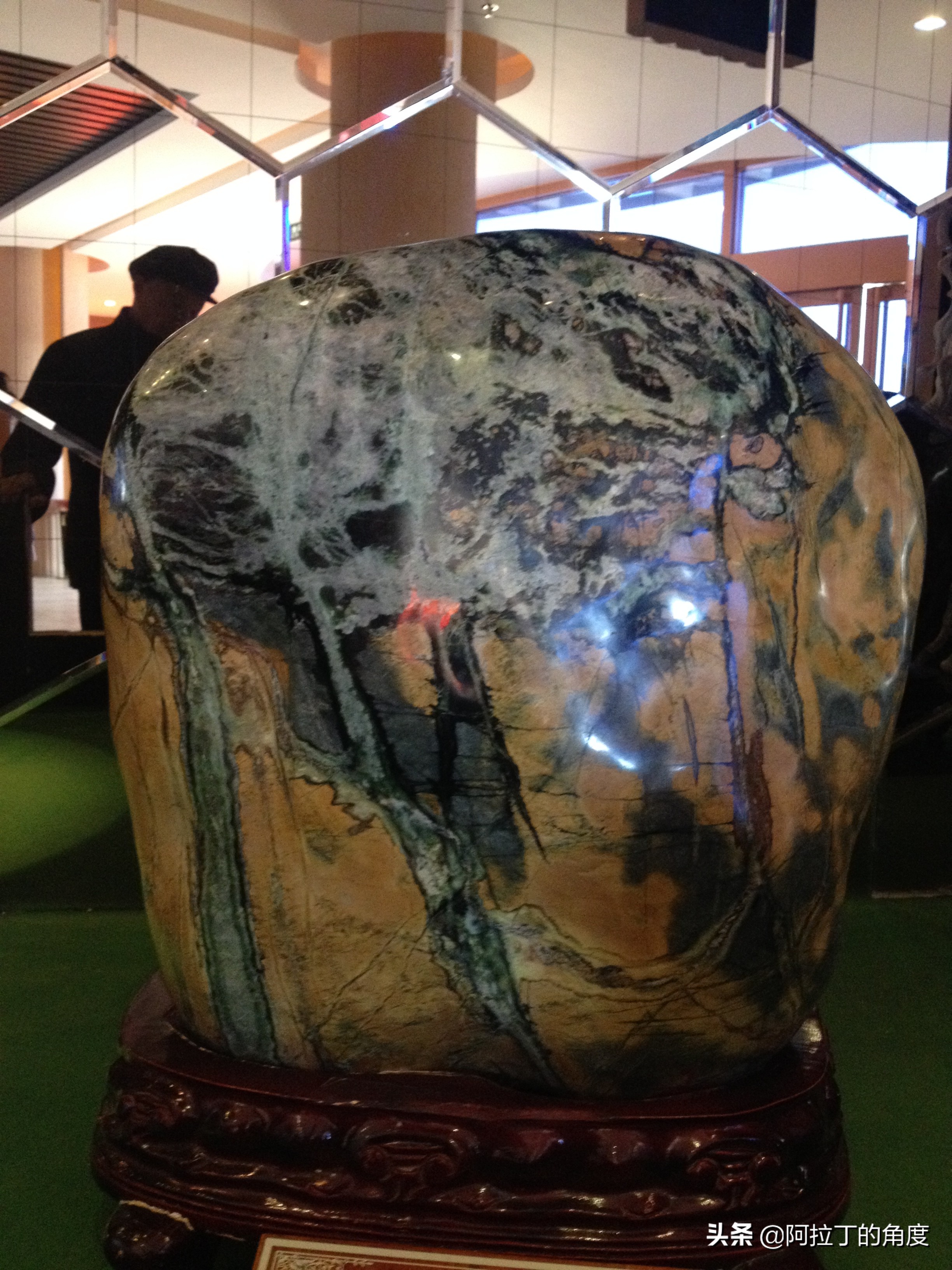 祁连山彩玉是玉吗,祁连山大峡谷彩玉