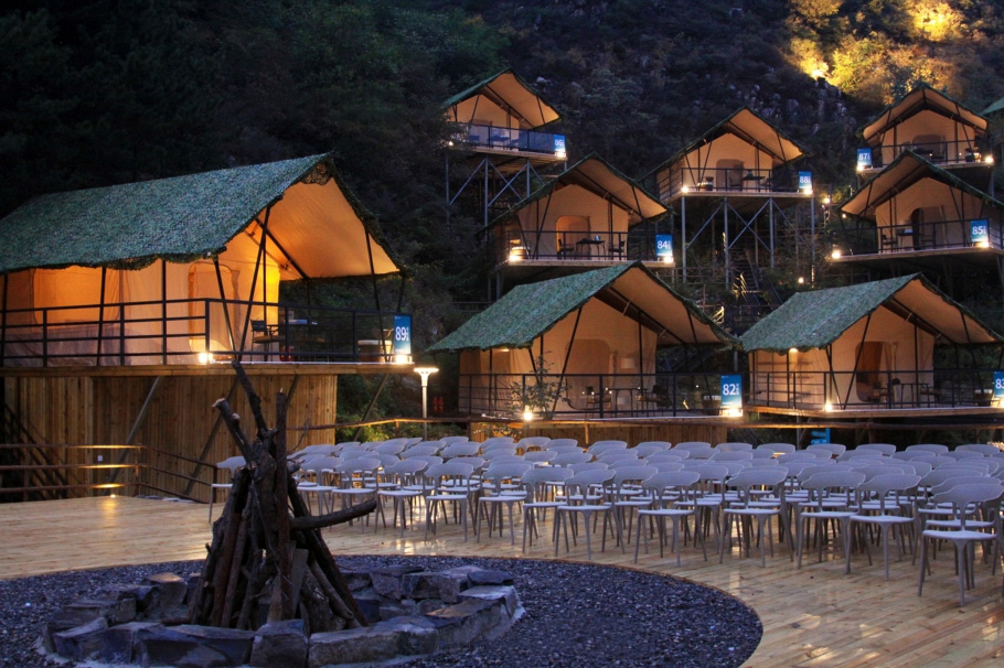 带上帐篷去山上露营感受大自然,露营顶级帐篷四季