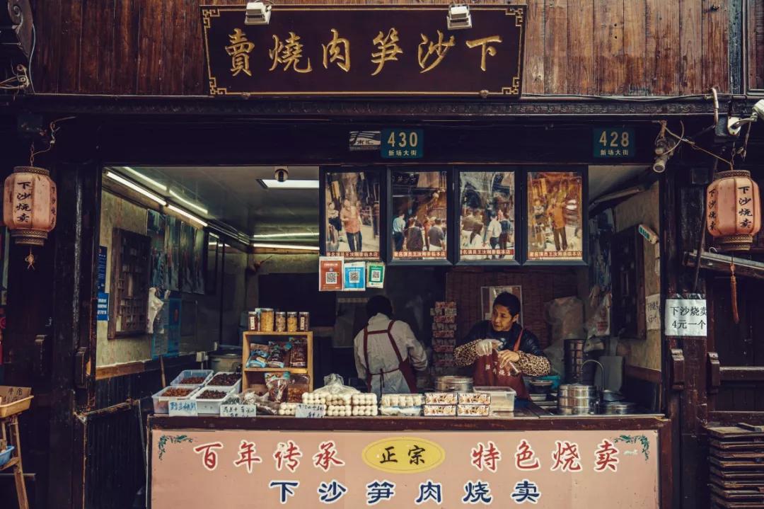 朱家角古镇和新场古镇哪个大一点,新场古镇和朱家角哪里好吃的多