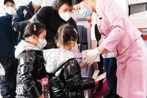 飞利浦新风口罩可以防新冠病毒吗,会呼吸的爱心口罩