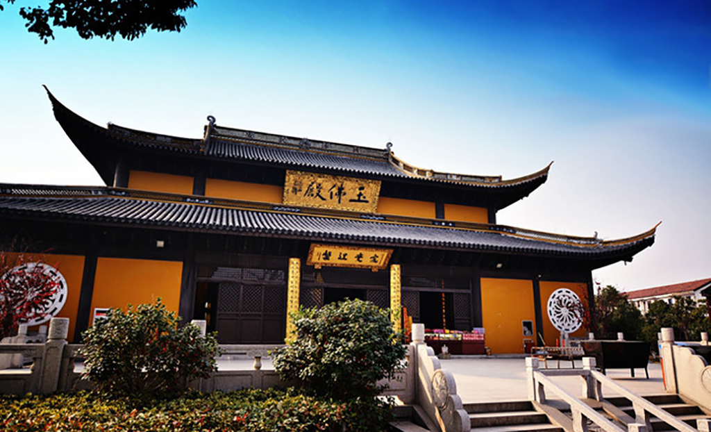 千灯古镇里的卧佛,苏州值得去的古镇