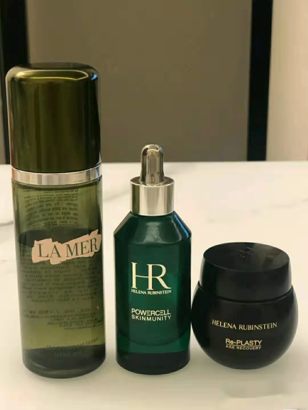 赫莲娜和海蓝之谜哪个档次高一点,赫莲娜和海蓝之谜什么档次