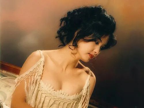 52岁邱淑贞近照曝光,51岁邱淑贞素颜照片