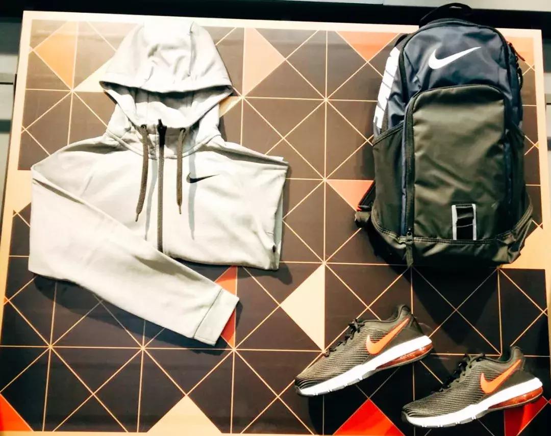nike新款鞋抢购,nike新店开业活动促销方案