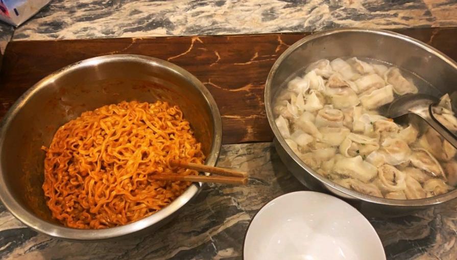 rng和ig的团战集锦,rng伙食有多好