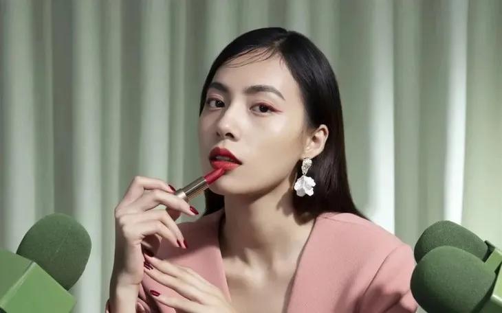 真正的口红造型,国风口红什么颜色好