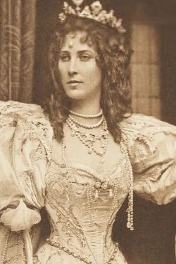 真假名媛启示,真假名媛戴的珠宝有什么区别