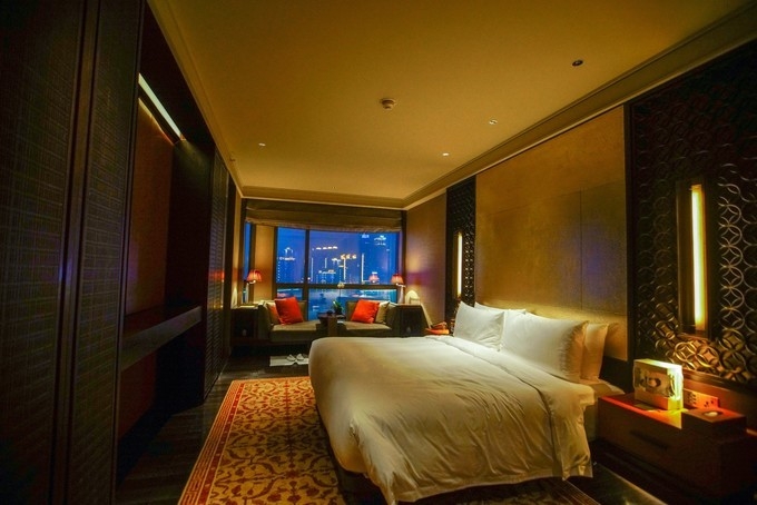 去重庆必打卡的地方四天三晚酒店,重庆最有重庆特色的酒店