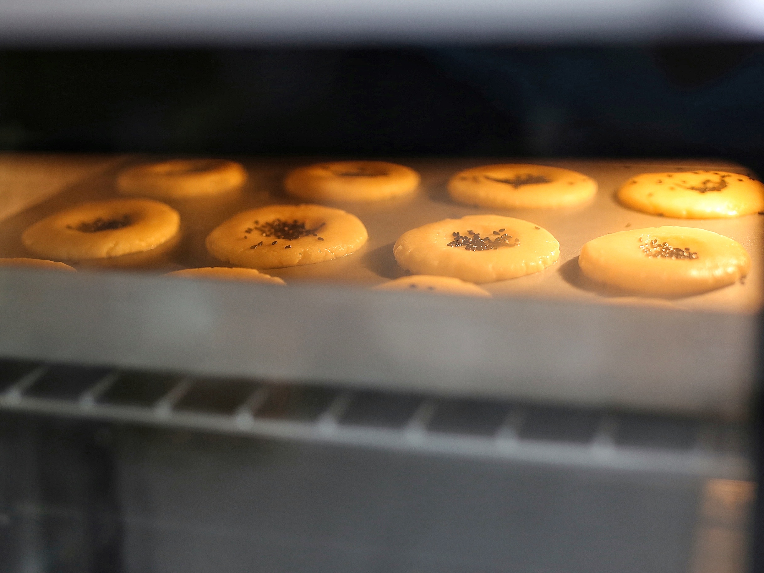 做桃酥用什么面粉最酥脆,做好的桃酥太硬怎么办