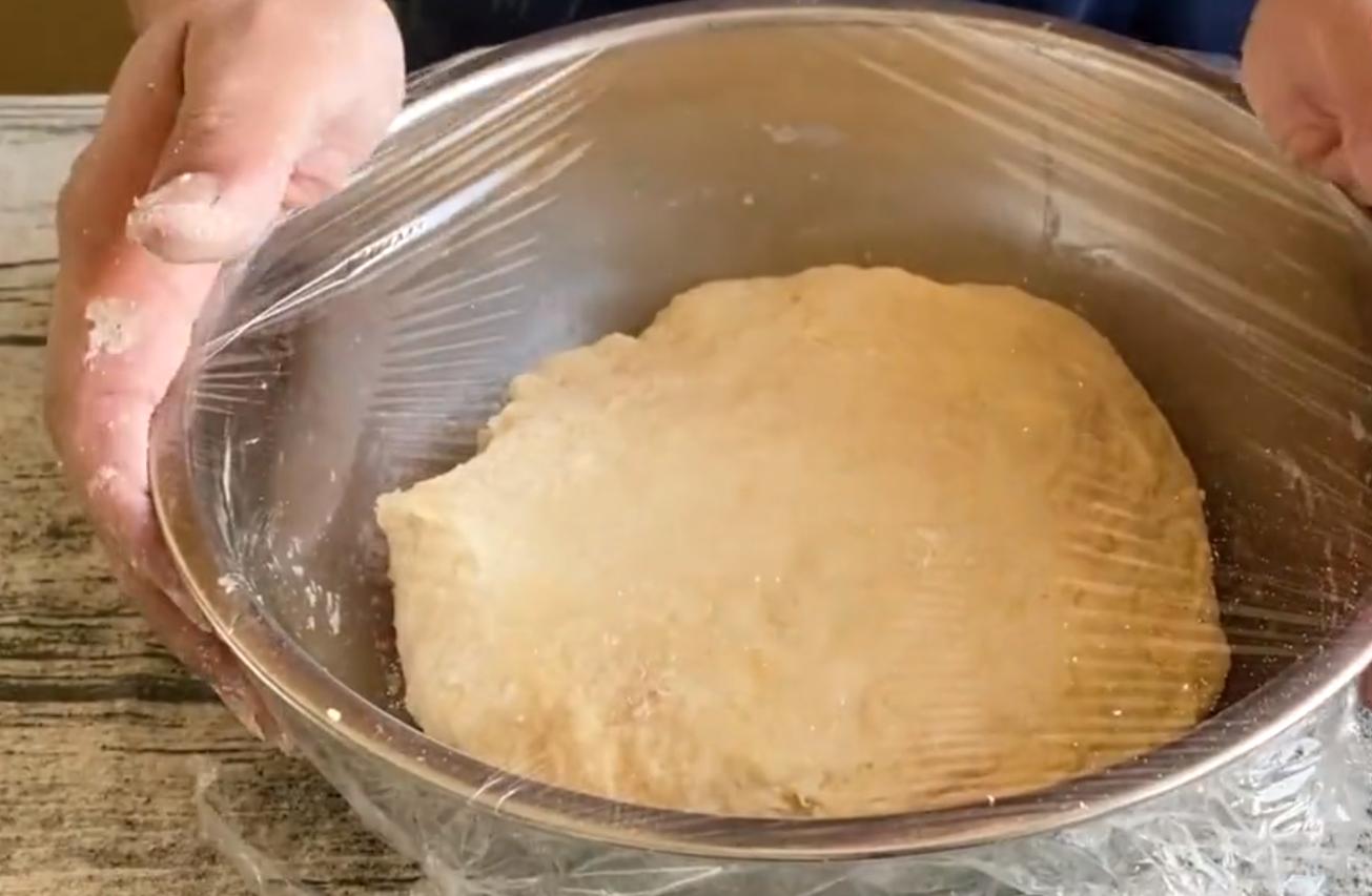 小油条香酥蓬松的做法不加鸡蛋,奶香鸡蛋小油条