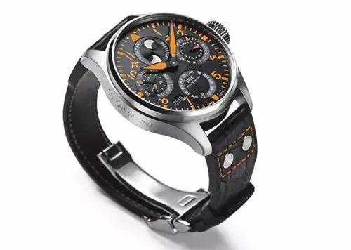 两个IWC,一个是已经超过150年的品牌,另一个目前有89个成员!