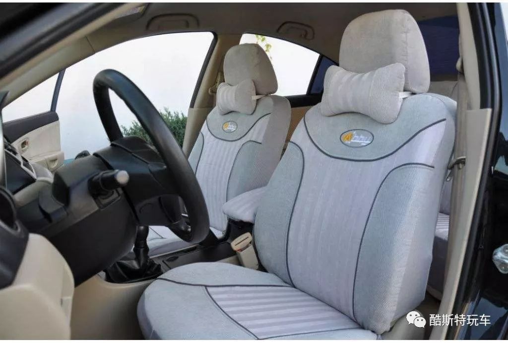 小车静电怎么避免,开车门如何防静电最有效的方法