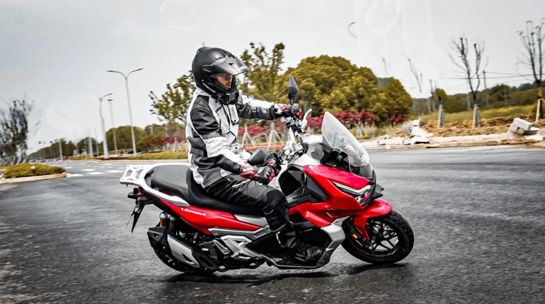 大阳ADV150胖虎试驾：真正的跨界踏板，兼顾城市越野可玩性极高