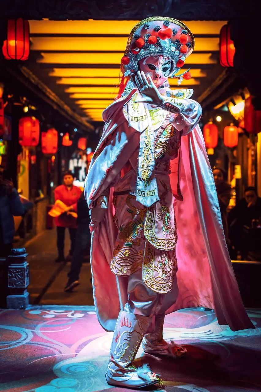 有生之年一定要去四川吗,年轻时不能去四川吗