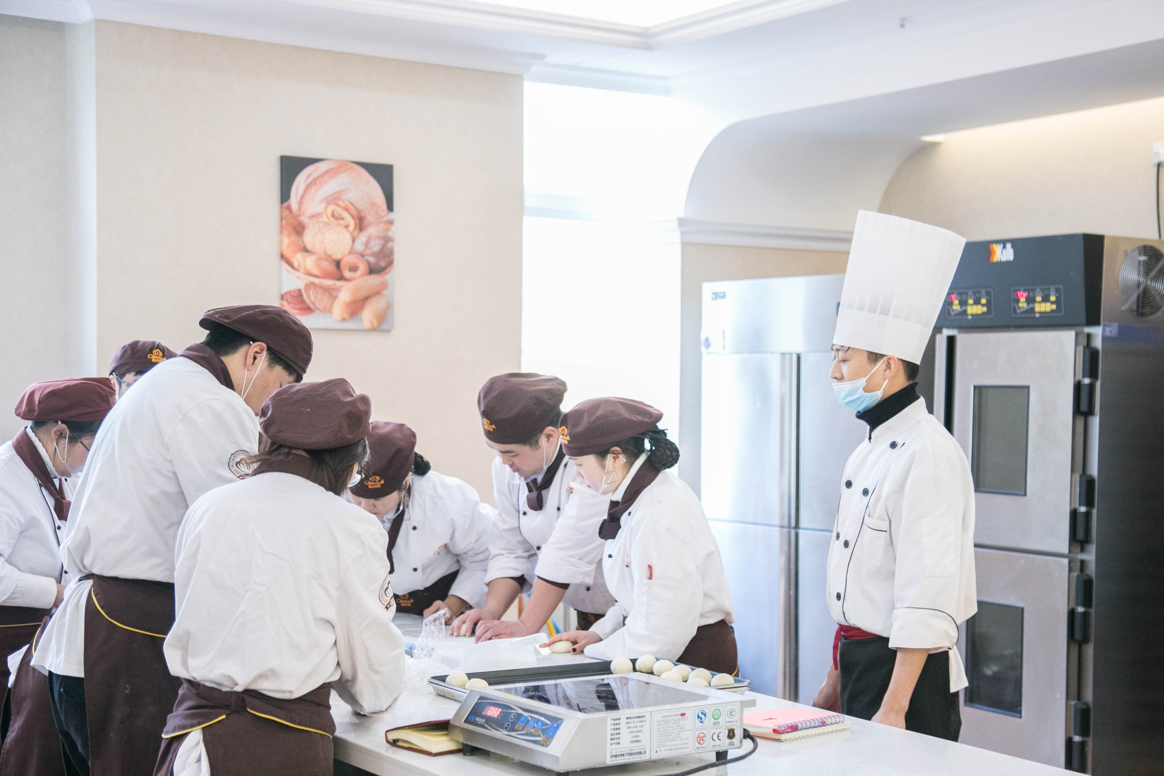 兰州西点培训学费多少,成都西点培训学费一览表