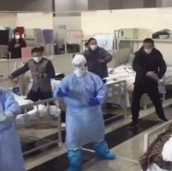 方舱医院真实感人故事视频,武汉疫情5个感人故事