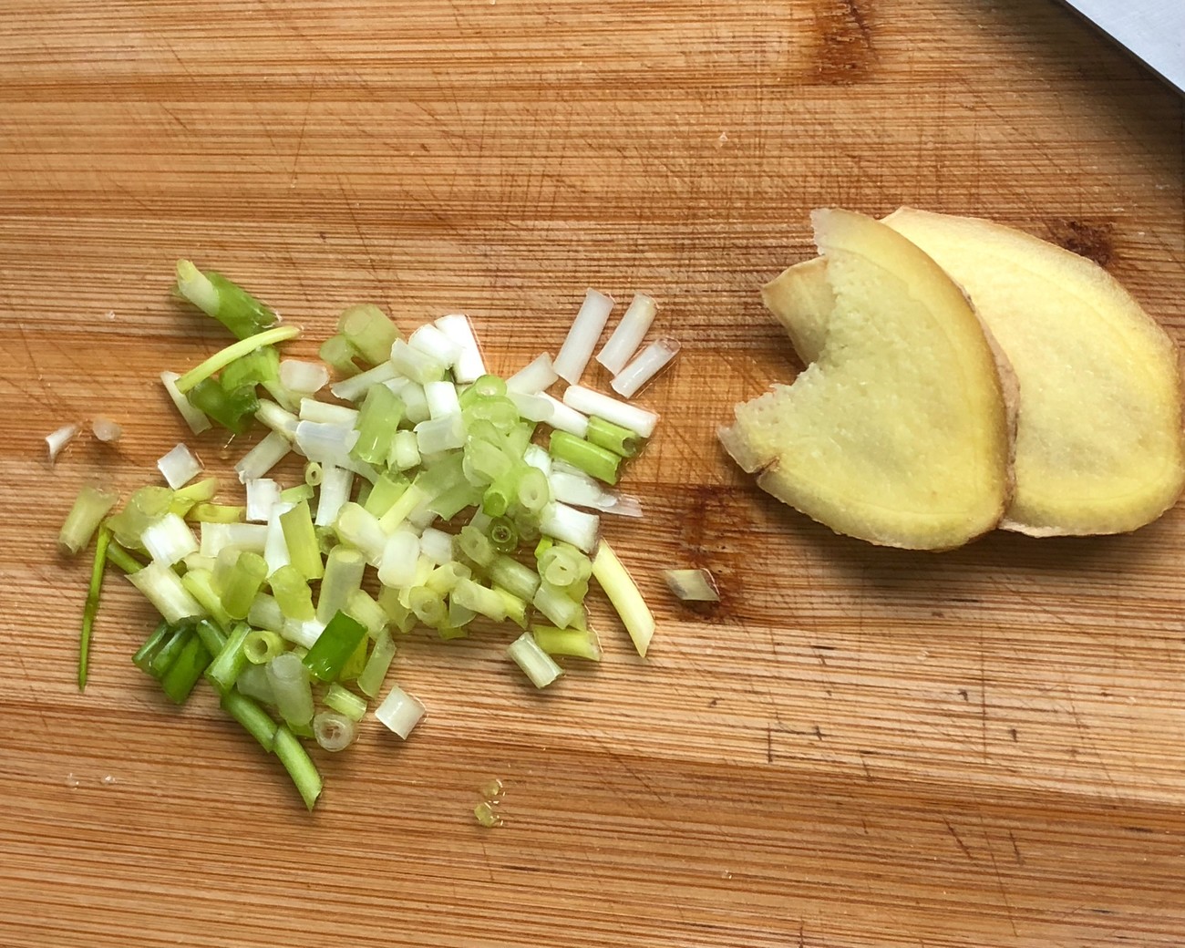 粉条怎么炖才能不糊锅,红薯粉条怎么炒不糊锅