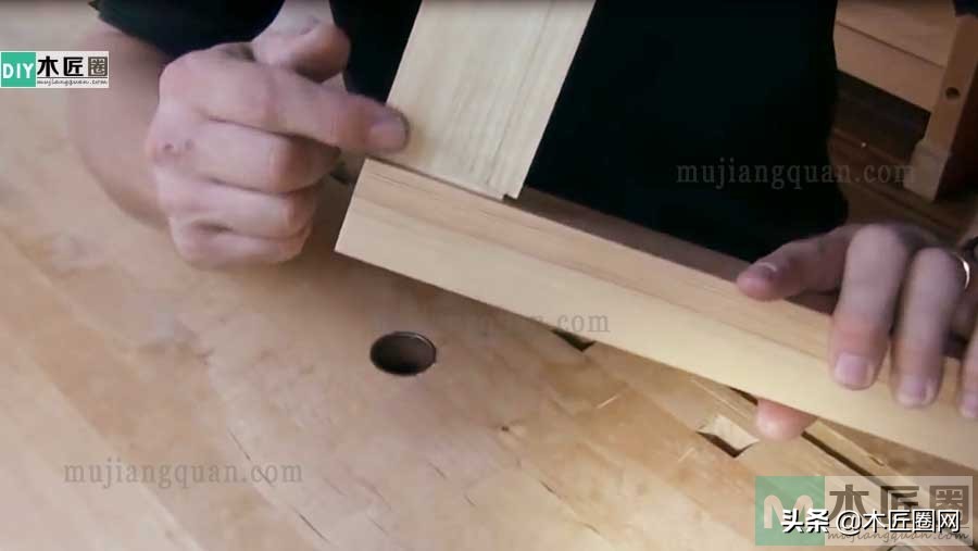 榫卯实木桌制作视频教程,传统榫卯木桌子最简单方法