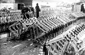 老式大金鹿自行车八成新值多少钱,1980年金鹿自行车多少钱