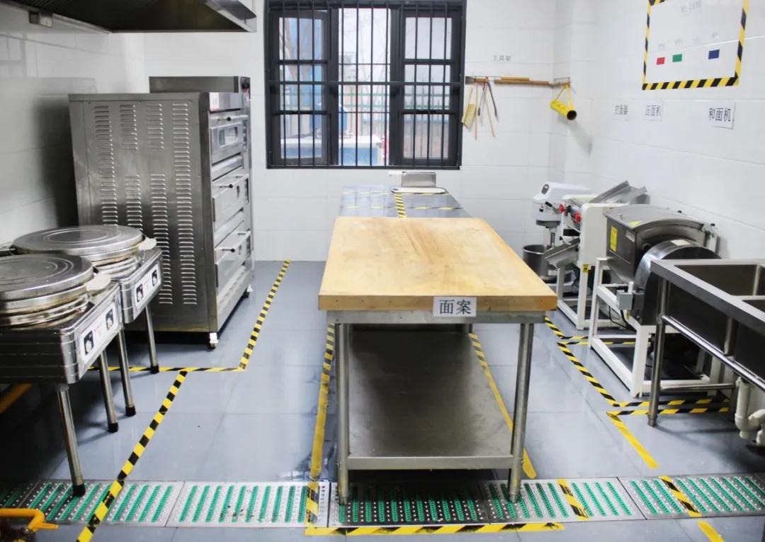 汇爱幼稚园秦岭路,高新区汇爱幼稚园的日常生活