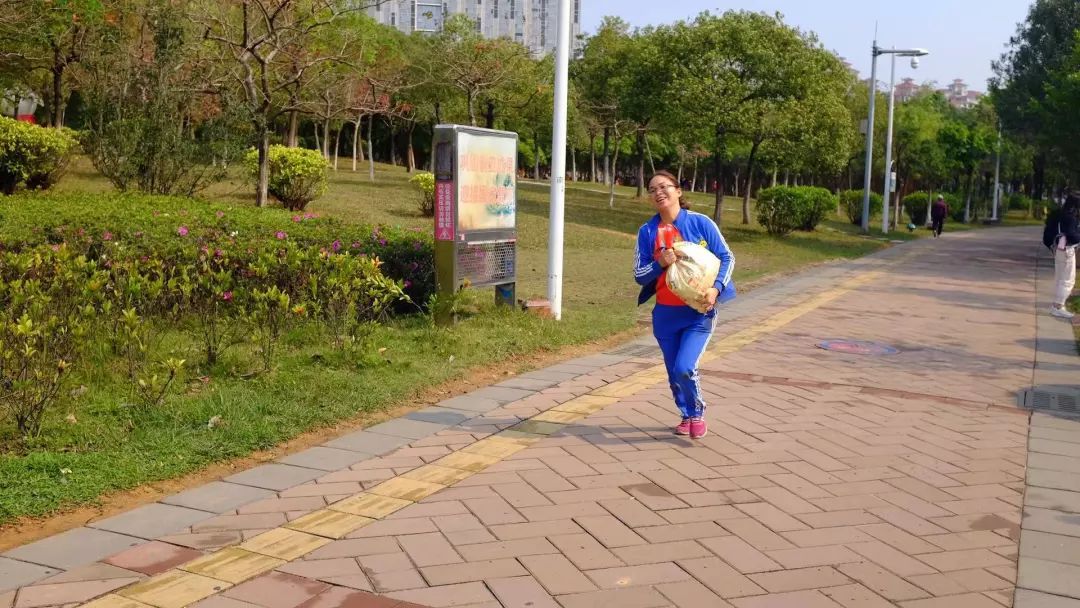 番禺｜昨天，桥南“半边天”比久违的阳光更有活力！